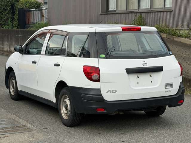 Nissan AD 6