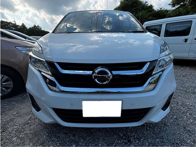 Nissan Serena 3