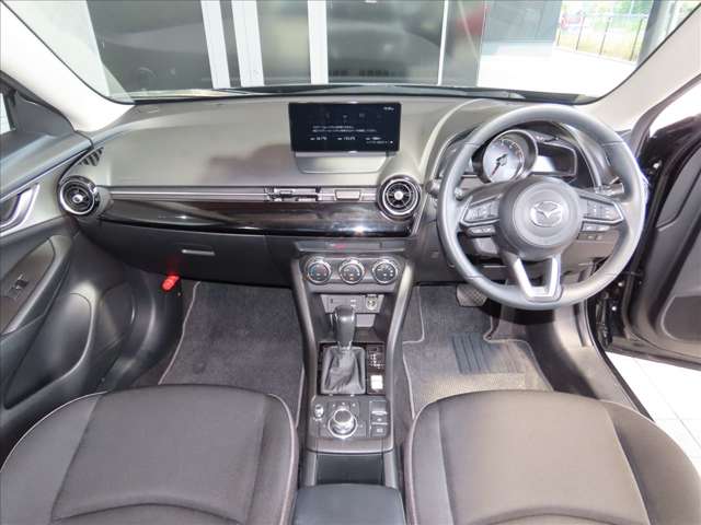 Mazda CX-3 11
