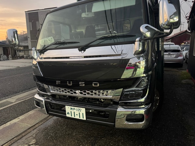 Mitsubishi Fuso Canter 4