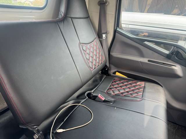 Mitsubishi Fuso Canter 10
