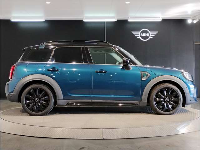 MINI Crossover 7