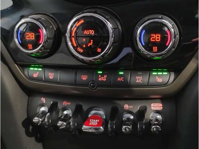 MINI Crossover 10