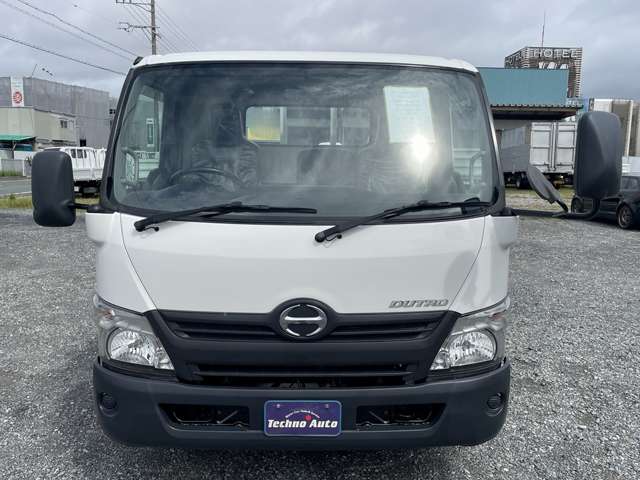 Hino Dutro 4