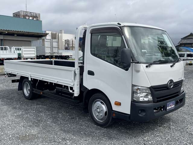 Hino Dutro 5
