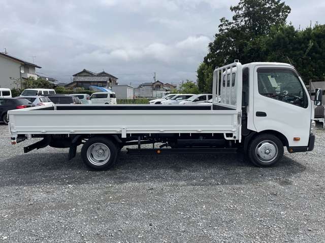 Hino Dutro 7