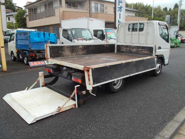 Mitsubishi Fuso Canter 9