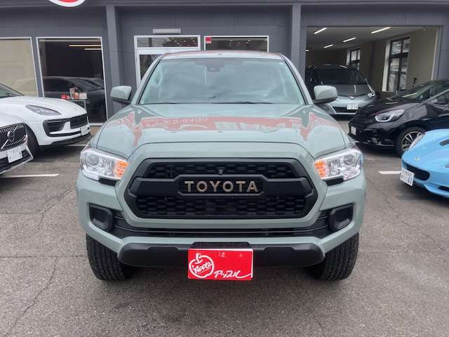 Toyota Tacoma 2
