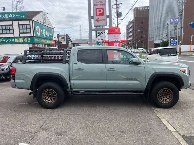 Toyota Tacoma 6