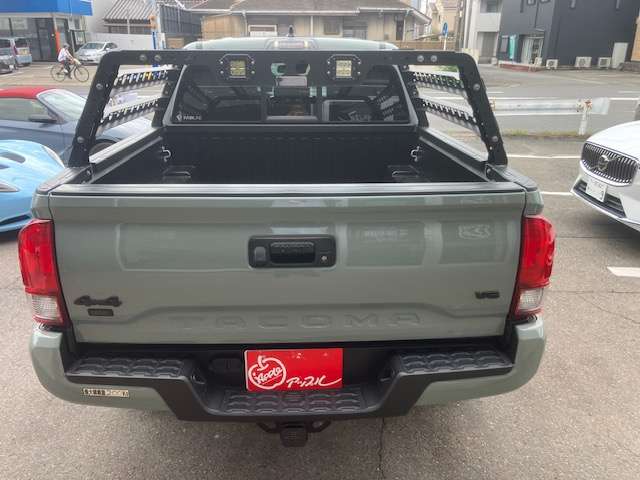 Toyota Tacoma 8