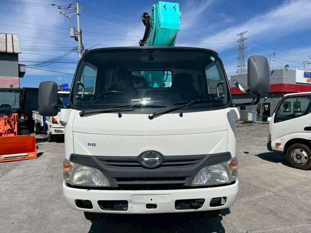 Hino Dutro 2