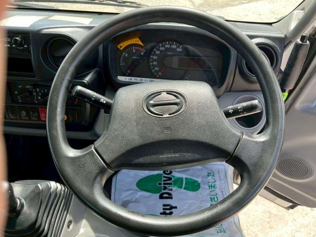 Hino Dutro 10