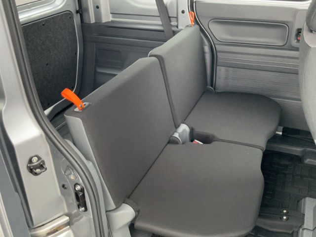 Honda N-VAN 9