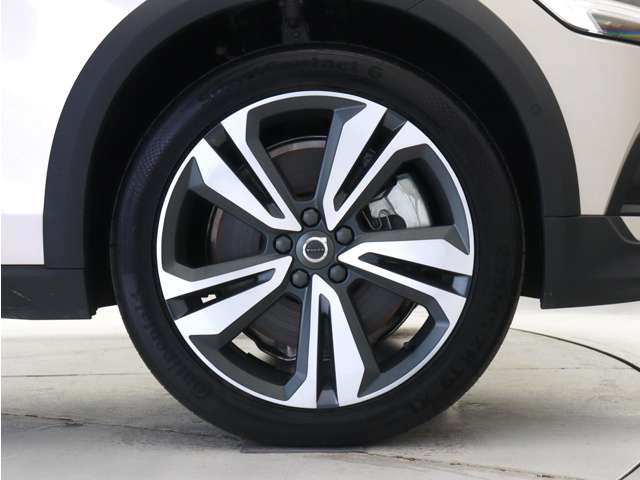 Volvo V60 Cross Country 8