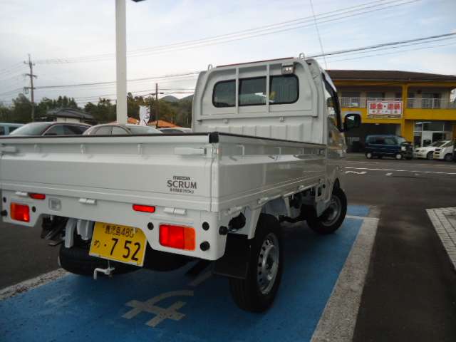 Mazda Scrum Truck 2