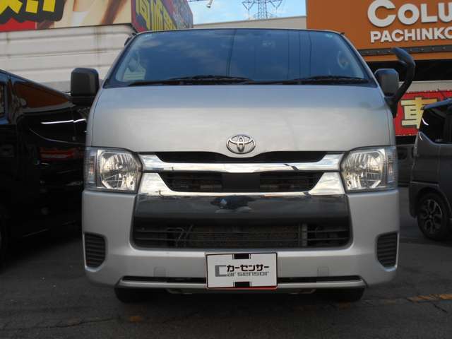 Toyota Hiace Van 2