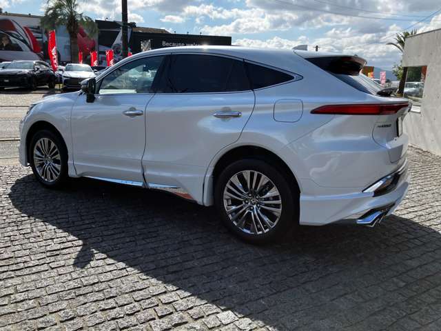 Toyota Harrier 4