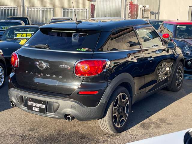 MINI Paceman 8