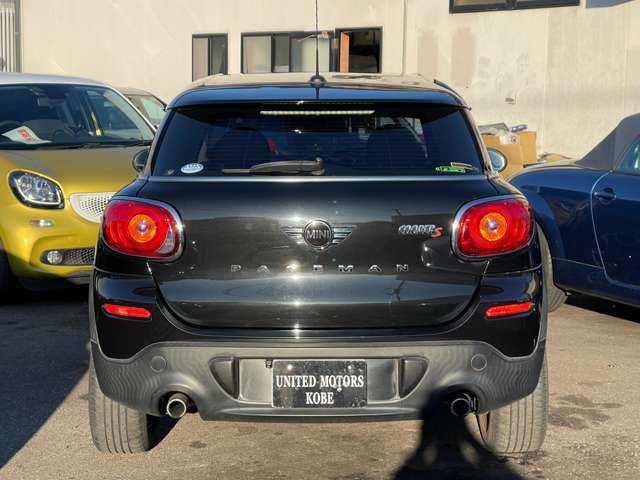 MINI Paceman 9