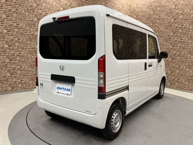 Honda N-VAN 12