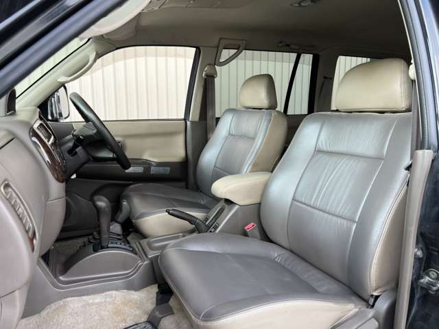 Mitsubishi Challenger 8