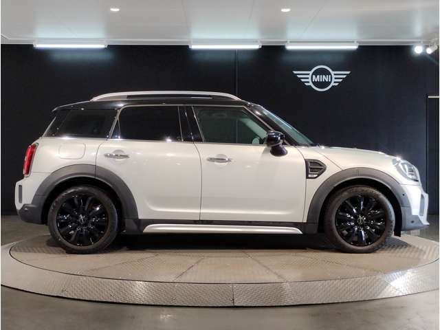 MINI Crossover 7