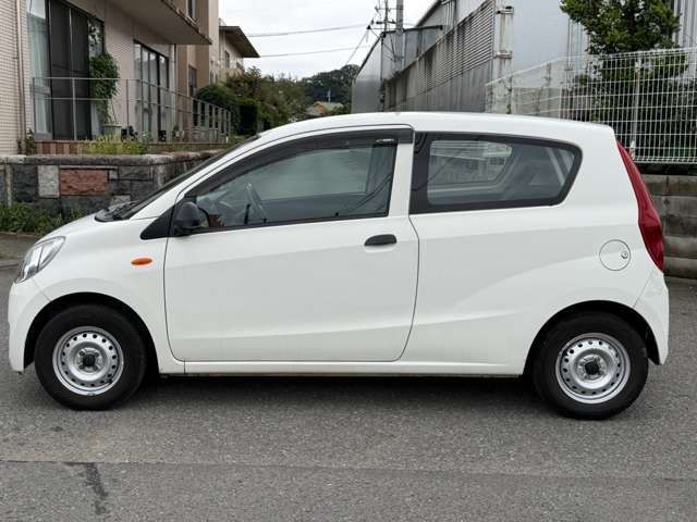 Daihatsu Mira 5