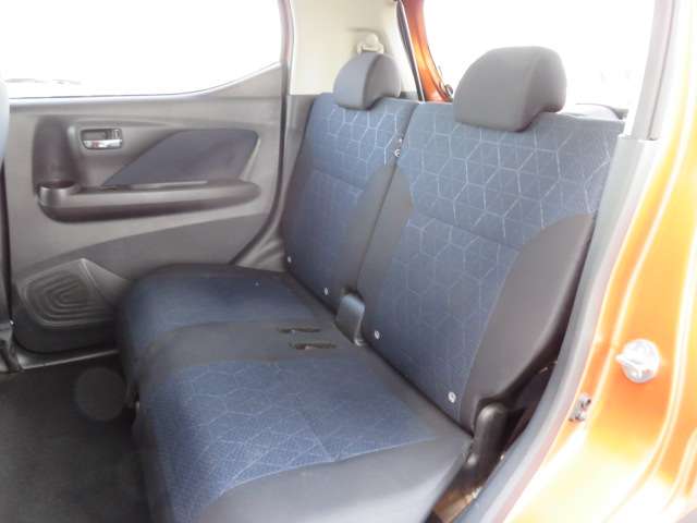 Mitsubishi eK X 7