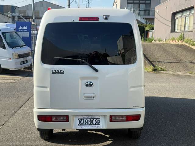 Toyota Pixis Van 7