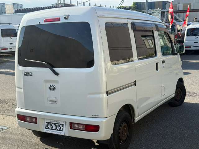 Toyota Pixis Van 8