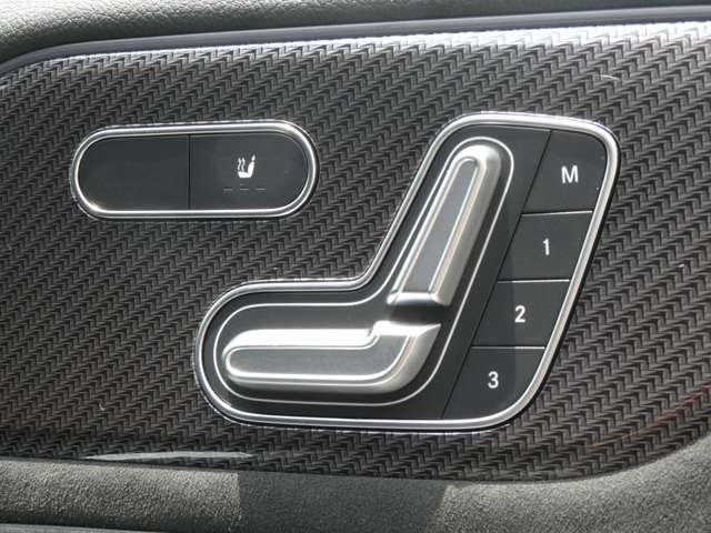 Mercedes-Benz GLA-Class 8