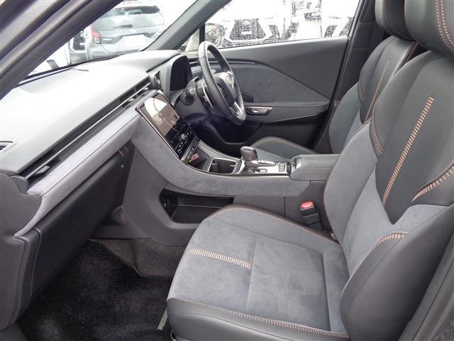 Lexus LBX 10