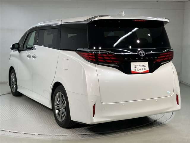 Toyota Alphard 11