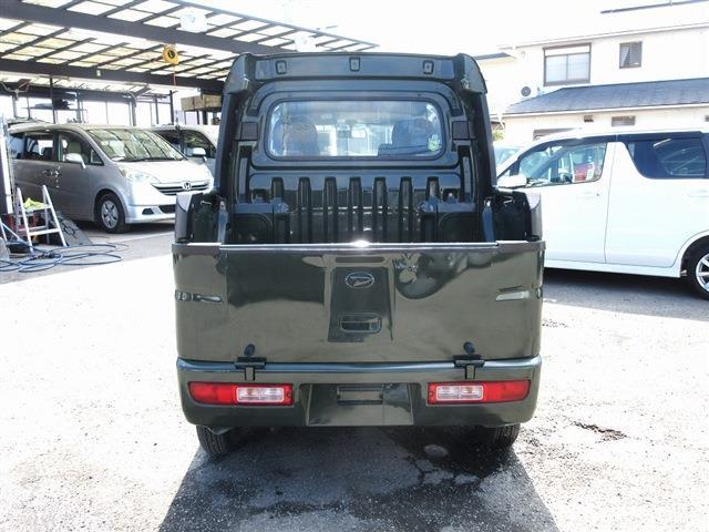 Daihatsu Hijet Deck Van 8