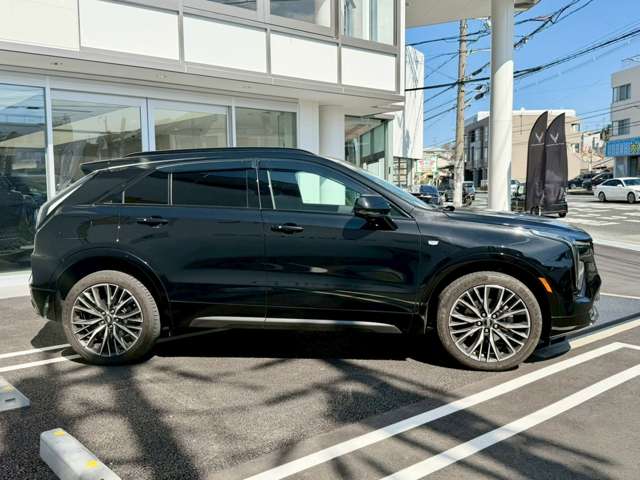 Cadillac XT4 6