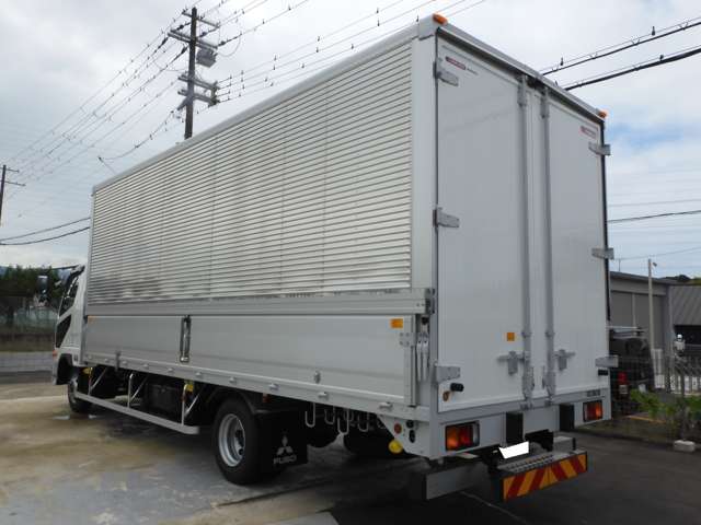 Mitsubishi Fuso Fighter 6