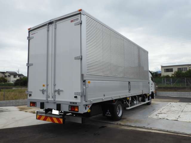 Mitsubishi Fuso Fighter 8
