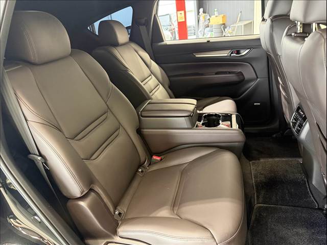 Mazda CX-8 8