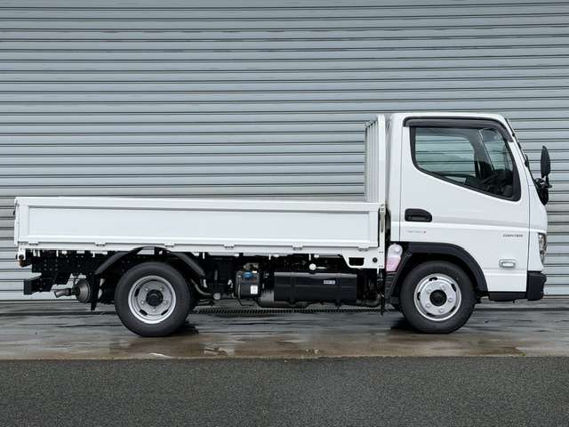 Mitsubishi Fuso Canter 4