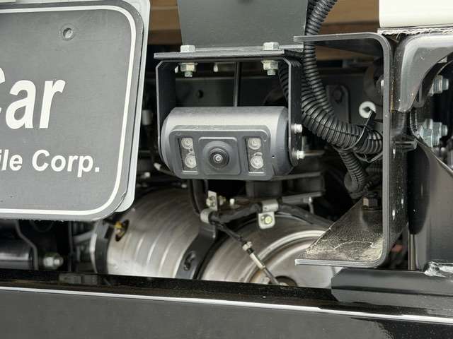 Mitsubishi Fuso Canter 9