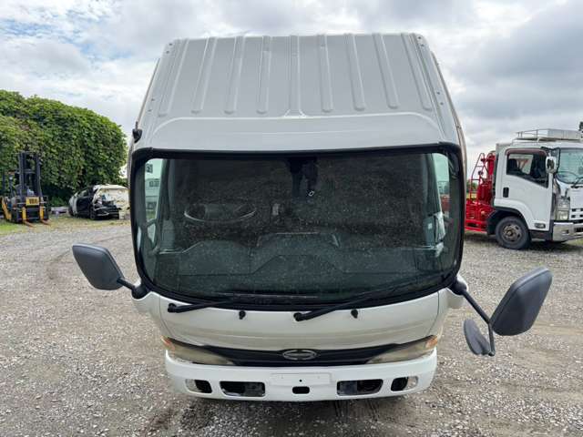 Hino Dutro 3