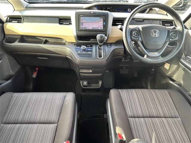 Honda Freed 4