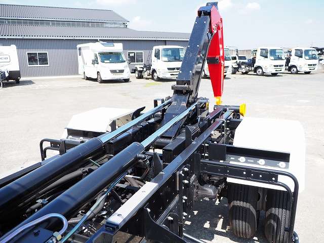 UD Trucks Condor 12