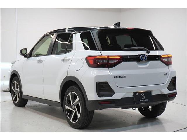 Toyota Raize 7