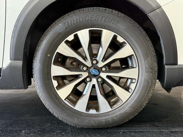 Subaru Legacy Outback 6