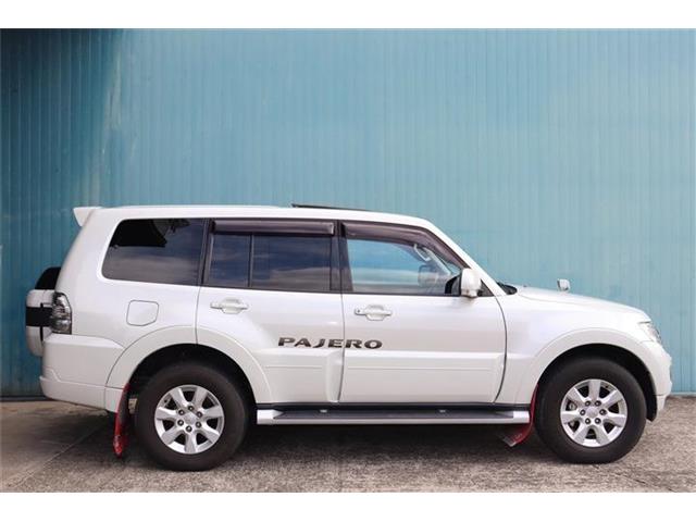 Mitsubishi Pajero 4