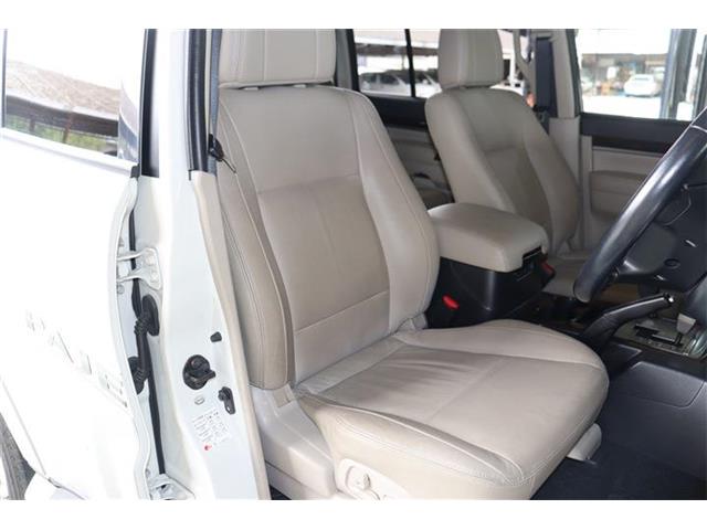 Mitsubishi Pajero 8