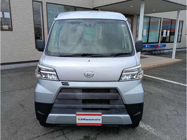 Daihatsu Hijet Cargo 6