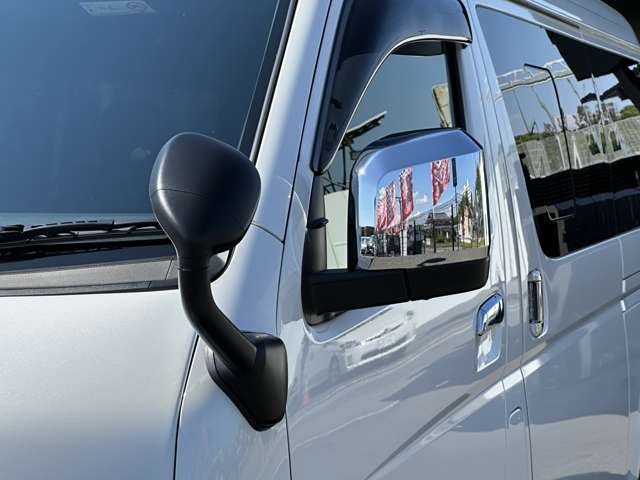 Toyota Hiace Van 6