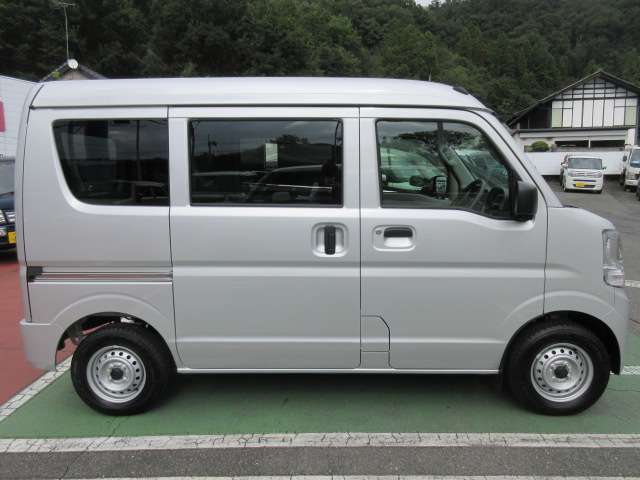 Suzuki Every 9